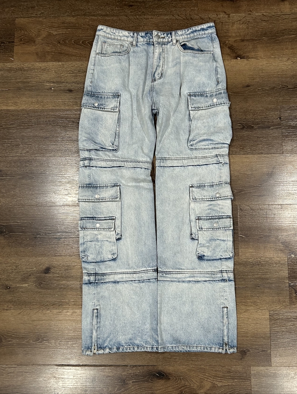 Nyrva Men's Baggy Cargo Utility Zip Jeans in Light Blue Wash Size 34